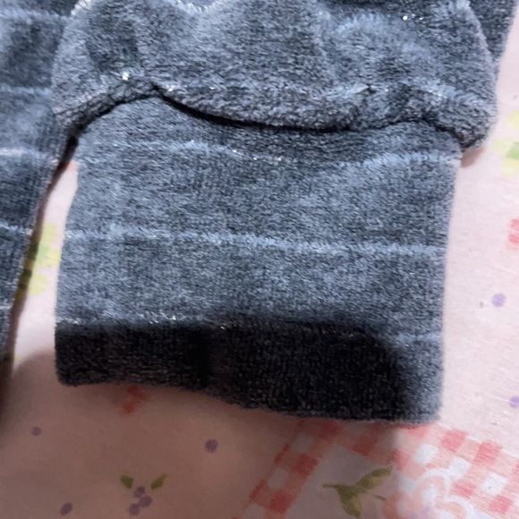 Gap. Size S. Gray with stripes - Picture 3 of 5